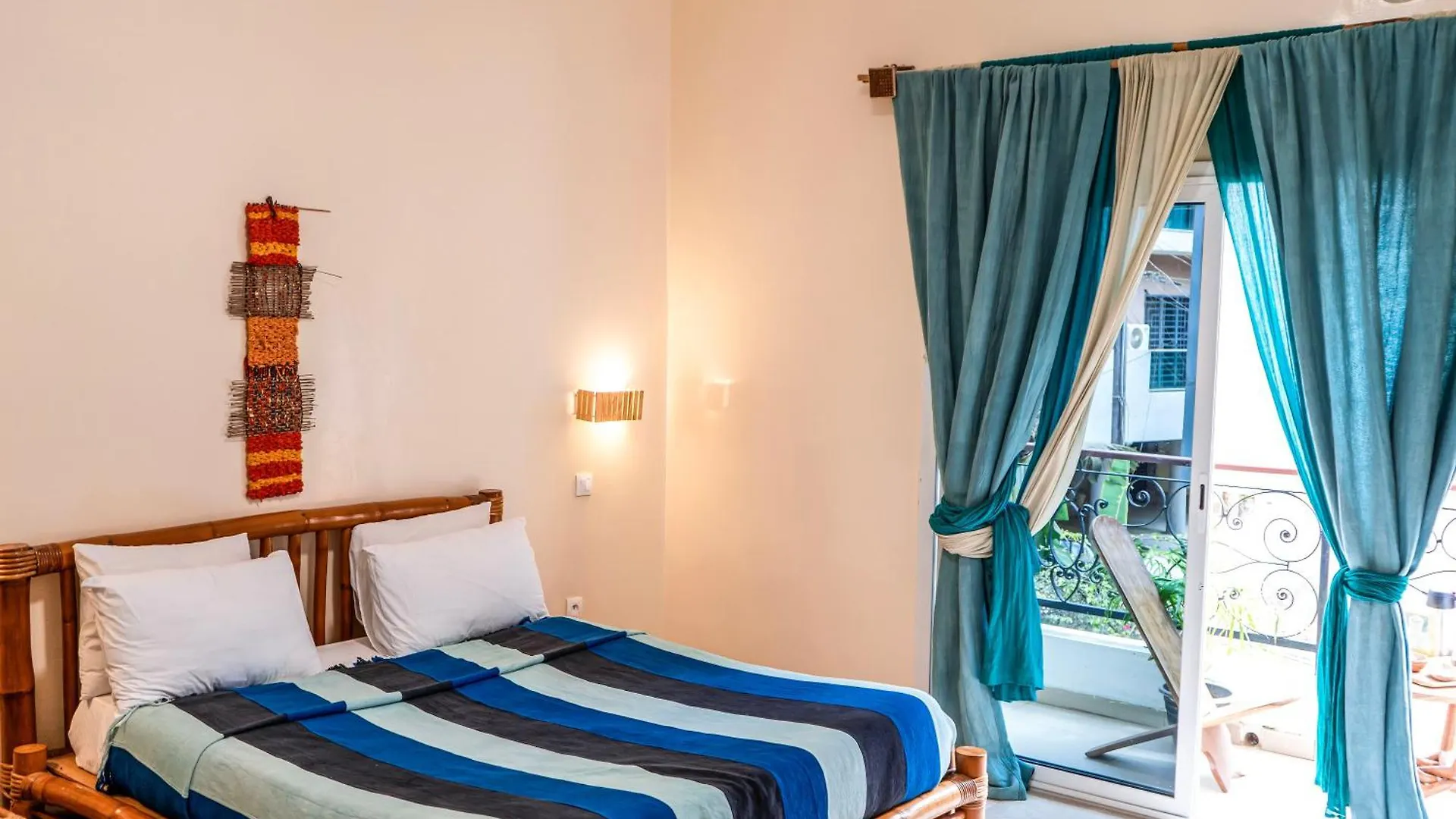 Bed & Breakfast Chambre D'Hote Solidaire Dakar