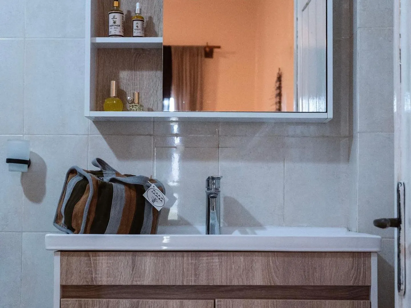 Bed & Breakfast Chambre D'Hote Solidaire Dakar